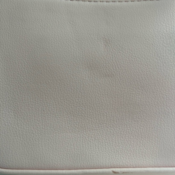 Brandy Melville Small Baby Pink Handbag - Picture 6 of 10
